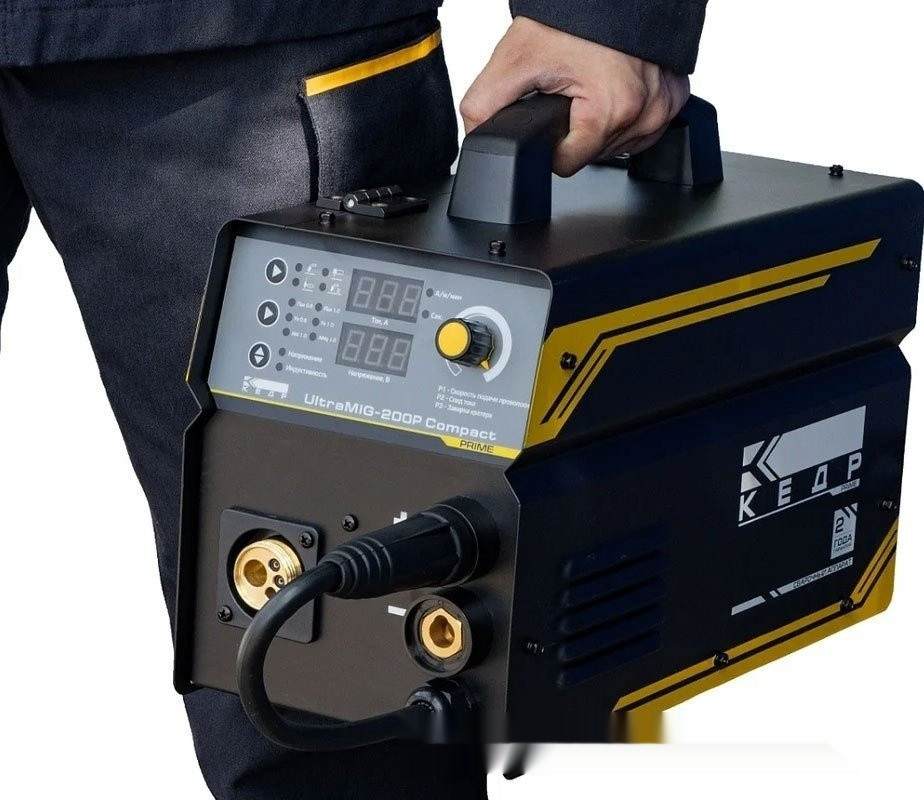 Сварочный инвертор Кедр Ultramig-200p Compact Сварочный инвертор Кедр Ultramig-200p Compact