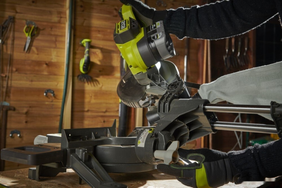 Торцовочная пила Ryobi RMS18190-0 5133005502 (без АКБ)