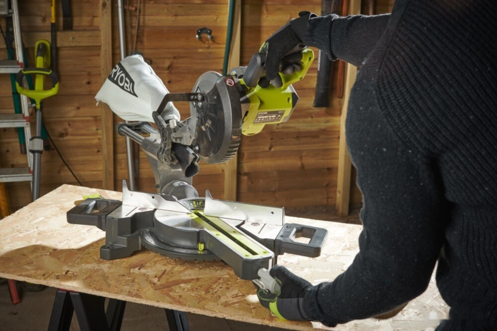 Торцовочная пила Ryobi RMS18190-0 5133005502 (без АКБ)