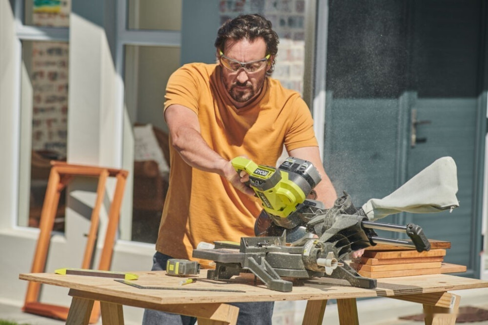 Торцовочная пила Ryobi RMS18190-0 5133005502 (без АКБ)