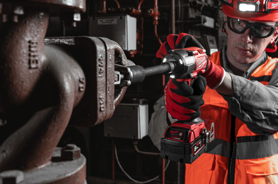 Гайковерт Milwaukee M18 FMTIW2P12-0X 4933478453 (с 2-мя АКБ, кейс)