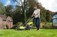 Колёсная газонокосилка Ryobi RLM18C33B25 (с 1-им АКБ 2.5 Ah)