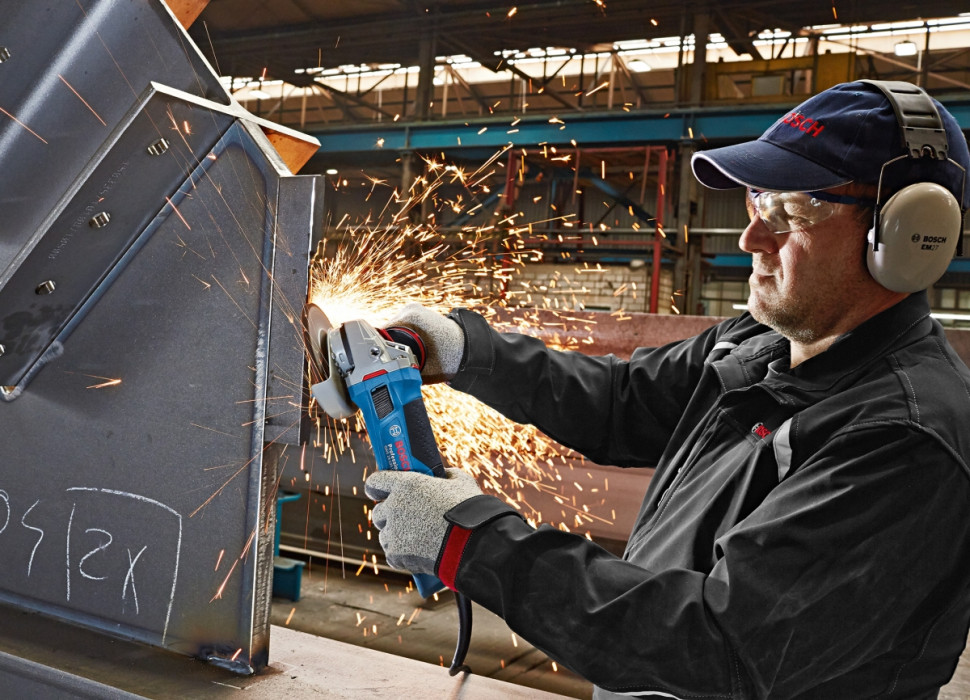 Угловая шлифмашина Bosch GWS 19-125 CI Professional Угловая шлифмашина Bosch GWS 19-125 CI Professional