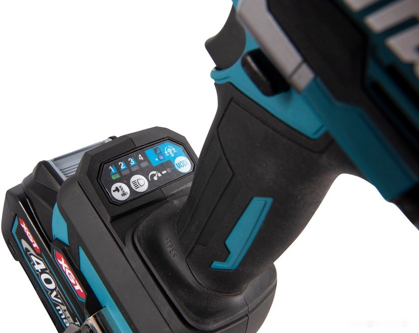 Гайковерт Makita TW001GM201 (с 2-мя АКБ, кейс) Гайковерт Makita TW001GM201 (с 2-мя АКБ, кейс)