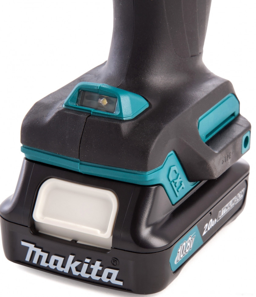 Пистолет для герметика Makita CG100DWAEA (с 2-мя АКБ) Пистолет для герметика Makita CG100DWAEA (с 2-мя АКБ)