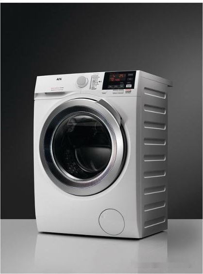 Стиральная машина AEG L7WBGO49S Стиральная машина AEG L7WBGO49S