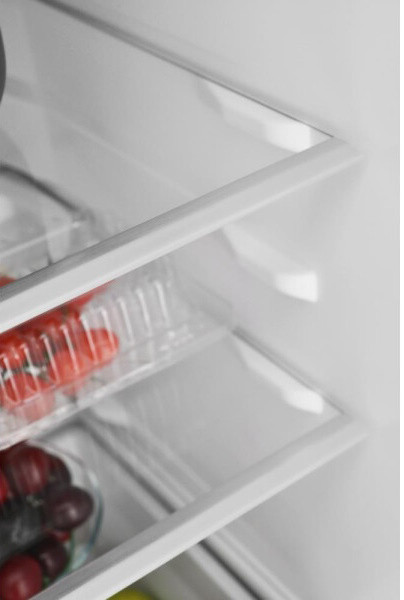 Холодильник с морозильником ZUGEL ZRFD361W Холодильник с морозильником ZUGEL ZRFD361W