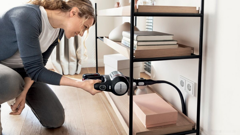 Вертикальный пылесос Bosch Unlimited 7 BCS712XXL Вертикальный пылесос Bosch Unlimited 7 BCS712XXL