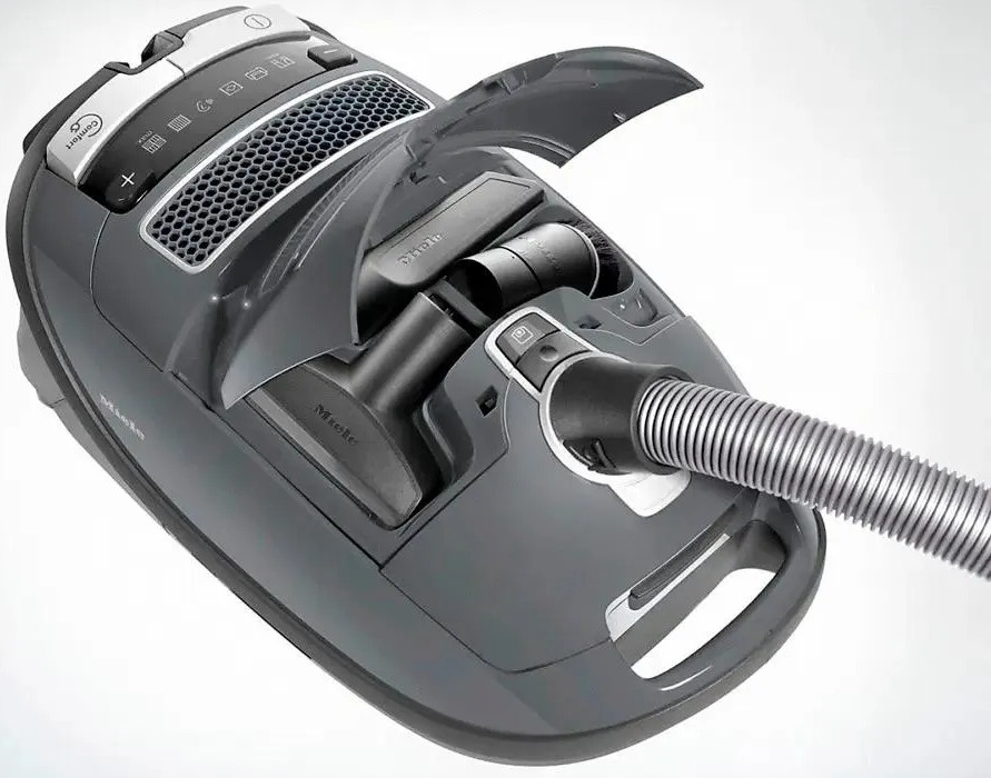 Пылесос Miele COMPLETE C3 ACTIVE PARQUET (графит/серый) Пылесос Miele COMPLETE C3 ACTIVE PARQUET (графит/серый)