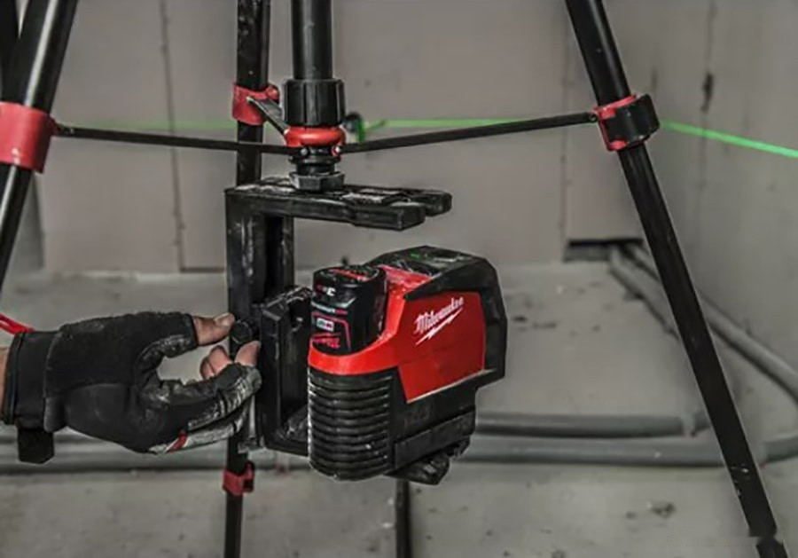Лазерный нивелир Milwaukee M12 CLLP-0C 4933478101 Лазерный нивелир Milwaukee M12 CLLP-0C 4933478101