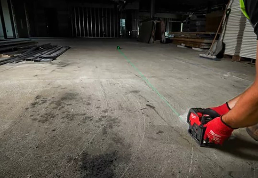 Лазерный нивелир Milwaukee M12 CLLP-0C 4933478101 Лазерный нивелир Milwaukee M12 CLLP-0C 4933478101