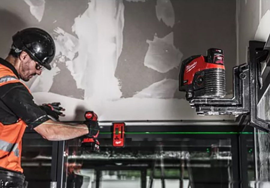 Лазерный нивелир Milwaukee M12 CLLP-0C 4933478101 Лазерный нивелир Milwaukee M12 CLLP-0C 4933478101