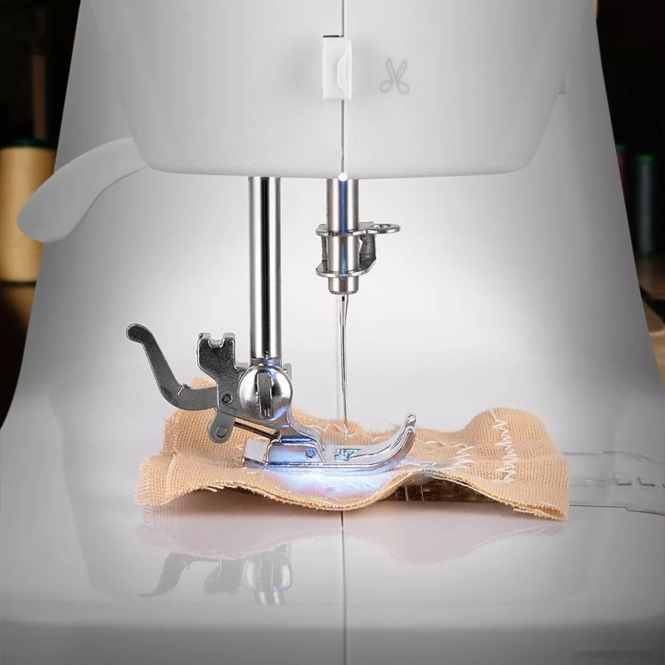 Электромеханическая швейная машина Kitfort KT-6042 Электромеханическая швейная машина Kitfort KT-6042