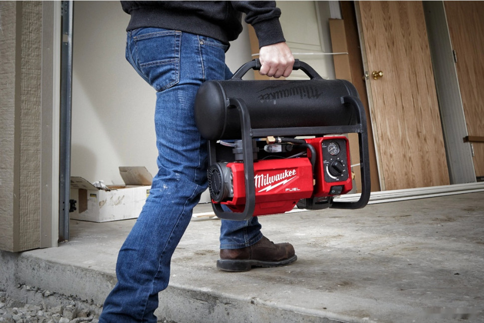 Компрессор Milwaukee M18 FUEL FAC-0 4933472166 (без АКБ)