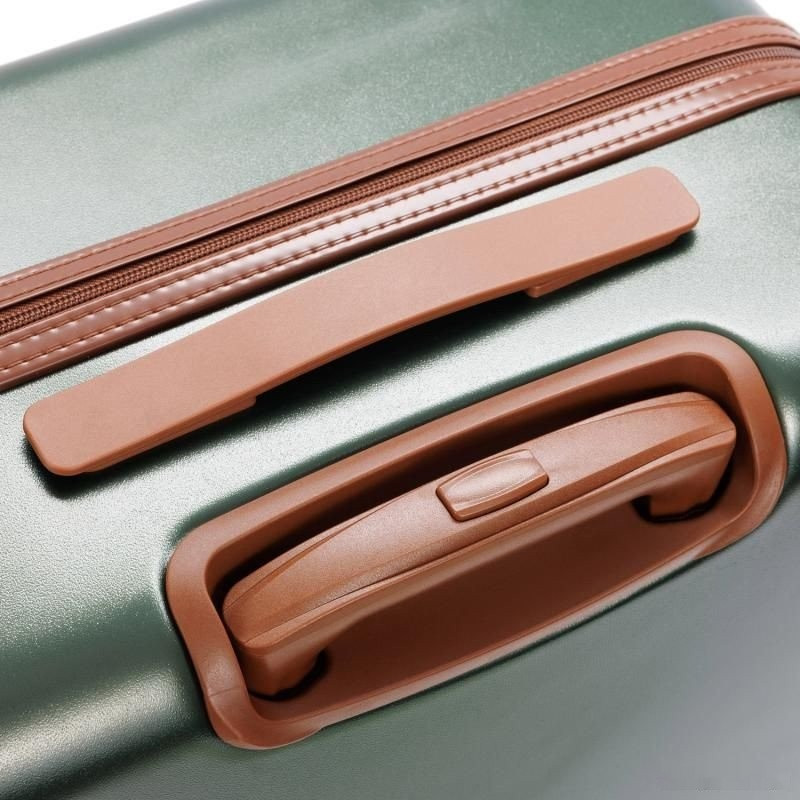 Чемодан-спиннер Bugatti Amelia 49716110 (зеленый)