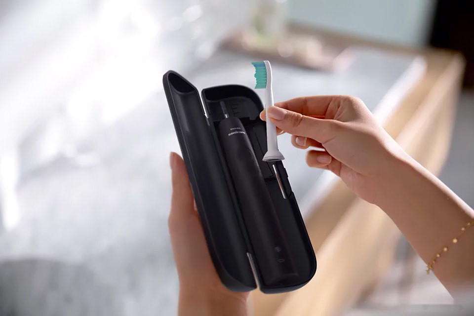 Электрическая зубная щетка Philips 3100 series HX3673/14 Электрическая зубная щетка Philips 3100 series HX3673/14