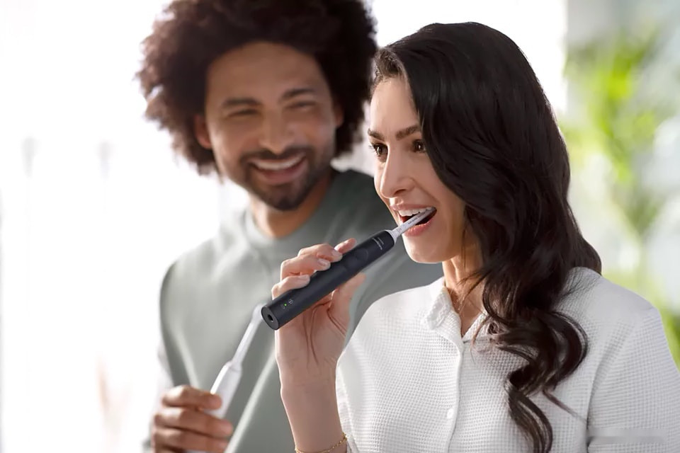 Электрическая зубная щетка Philips 3100 series HX3673/14 Электрическая зубная щетка Philips 3100 series HX3673/14