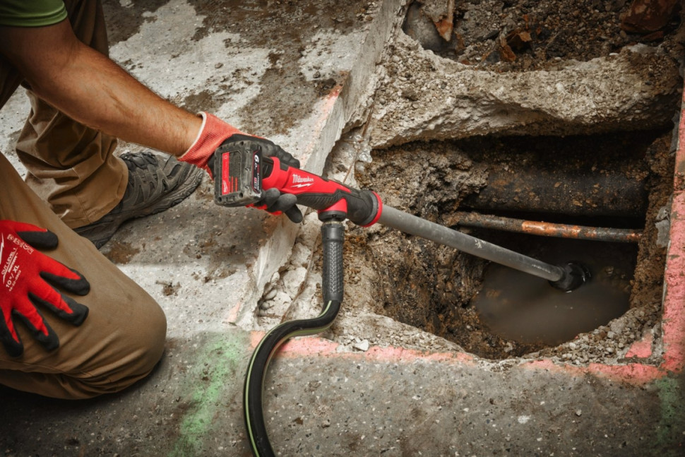 Дренажный насос Milwaukee M12 BSWP-601 4933479640 (с 1-им АКБ)