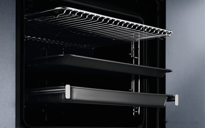 Духовой шкаф Electrolux EOB7S31X