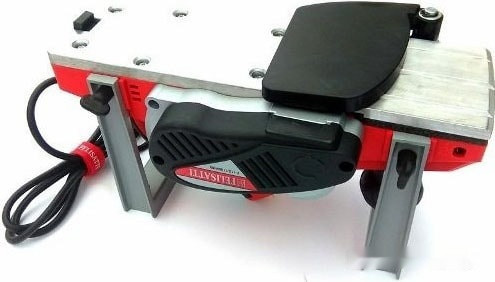 Электрорубанок Felisatti Р-110/1100М(М) 617.5.2.00 Электрорубанок Felisatti Р-110/1100М(М) 617.5.2.00