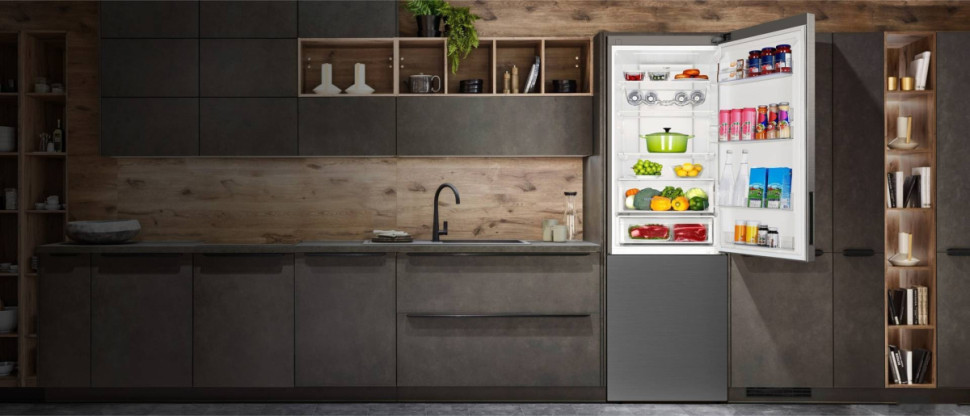 Холодильник HAIER C4F640CXU1 Холодильник HAIER C4F640CXU1