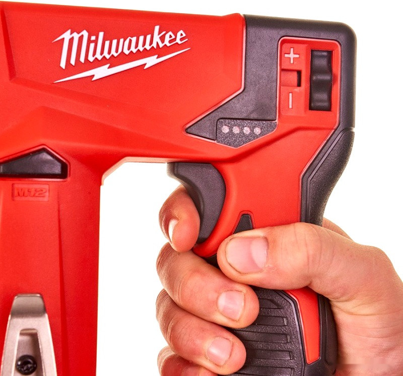 Milwaukee M12 BST-202X 4933459635 (с 2-мя АКБ)