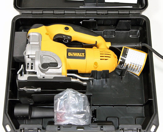 Лобзик DeWALT DW331K Лобзик DeWALT DW331K
