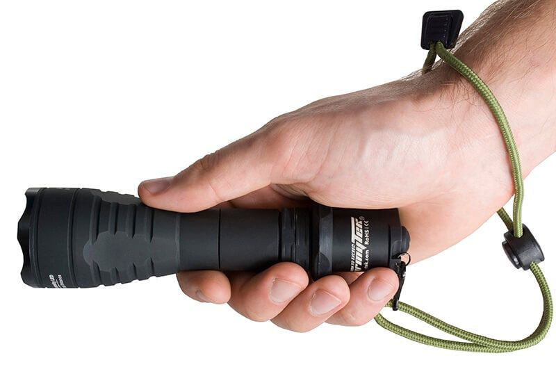 Фонарь Armytek Predator v3 XP-E2 (красный)