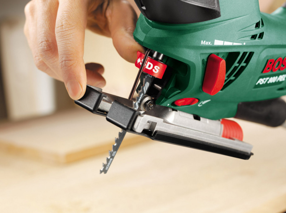 Лобзик Bosch PST 900 PEL Лобзик Bosch PST 900 PEL