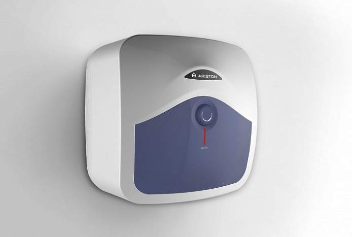 Водонагреватель Ariston BLU EVO R 15U RU (3100829) Водонагреватель Ariston BLU EVO R 15U RU (3100829)