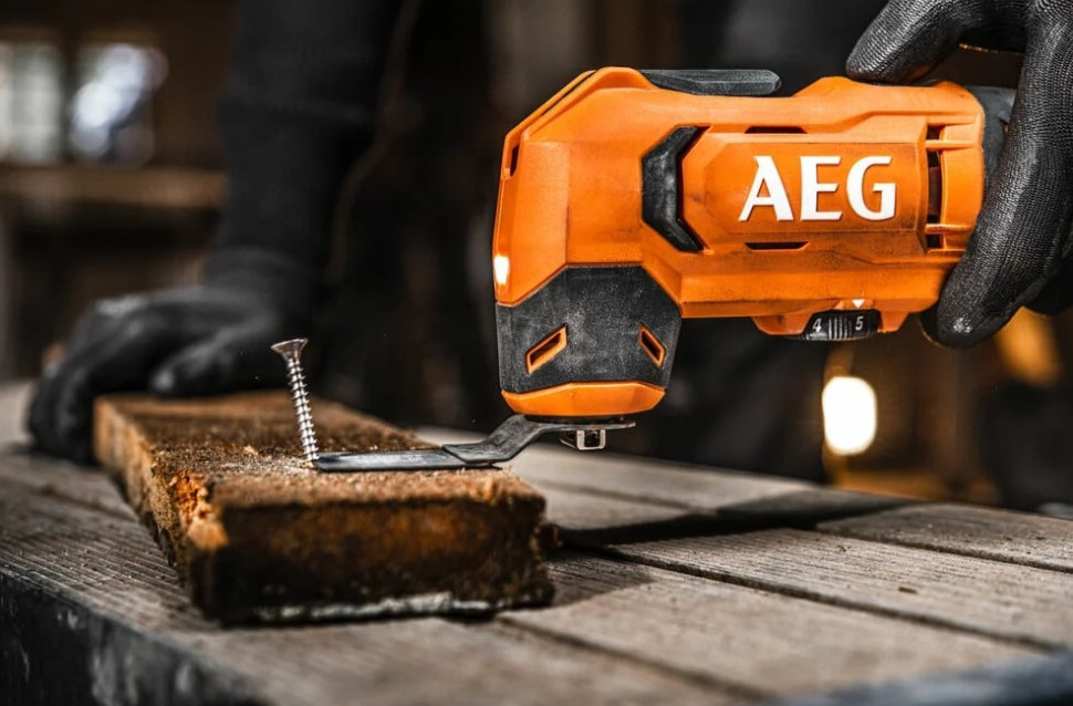 Реноватор AEG Powertools BMT18-0 4935478943 (без АКБ) Реноватор AEG Powertools BMT18-0 4935478943 (без АКБ)