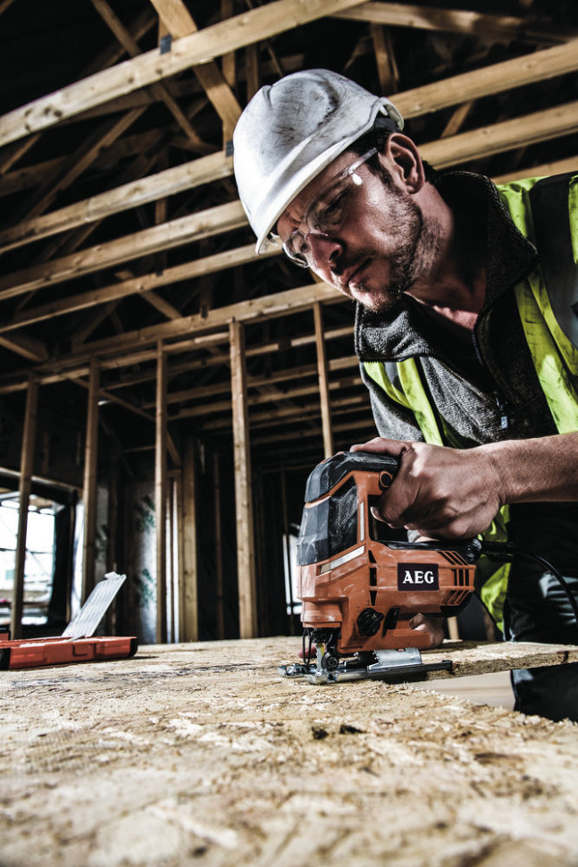 Лобзик AEG Step 100 4935451001 Лобзик AEG Step 100 4935451001