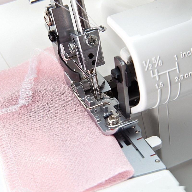 Оверлок Juki MO-654DEN