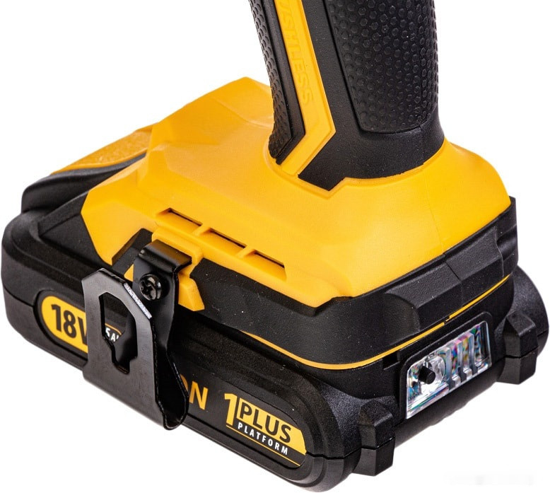 Дрель-шуруповерт Denzel BLDL-IB-IB-18-02 (с 2-мя АКБ, кейс) Дрель-шуруповерт Denzel BLDL-IB-IB-18-02 (с 2-мя АКБ, кейс)