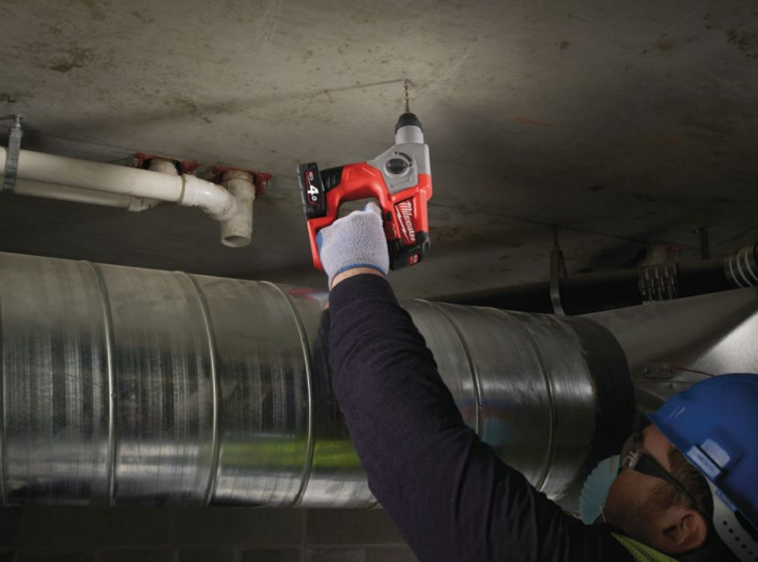 Перфоратор Milwaukee M12 CH-602X FUEL 4933451510 (с 2-мя АКБ, кейс) Перфоратор Milwaukee M12 CH-602X FUEL 4933451510 (с 2-мя АКБ, кейс)