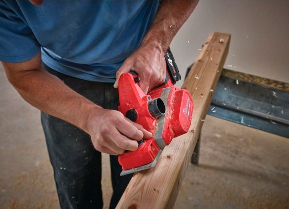 Электрорубанок Milwaukee M18 BP-0