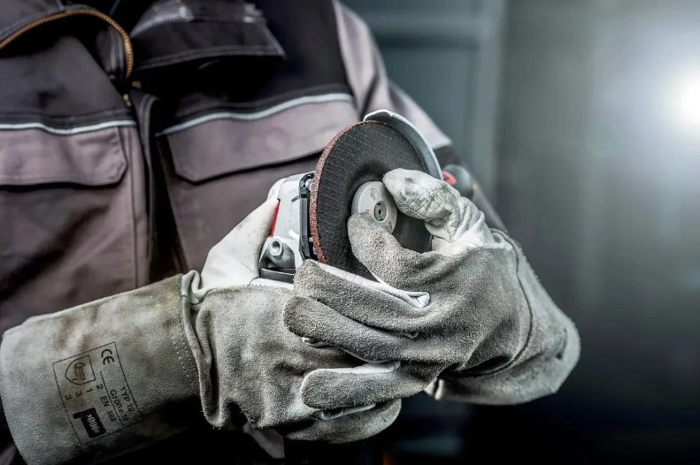 Угловая шлифмашина Metabo W 13-150 Угловая шлифмашина Metabo W 13-150