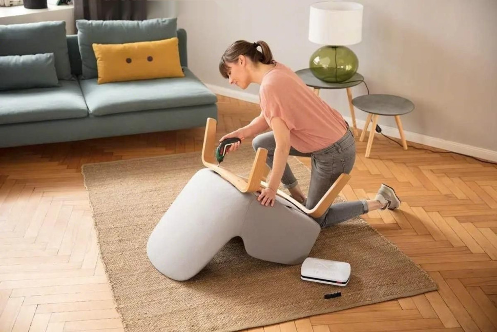 Электроотвертка Bosch IXO V 06039a8000 (набор оснастки) Электроотвертка Bosch IXO V 06039a8000 (набор оснастки)