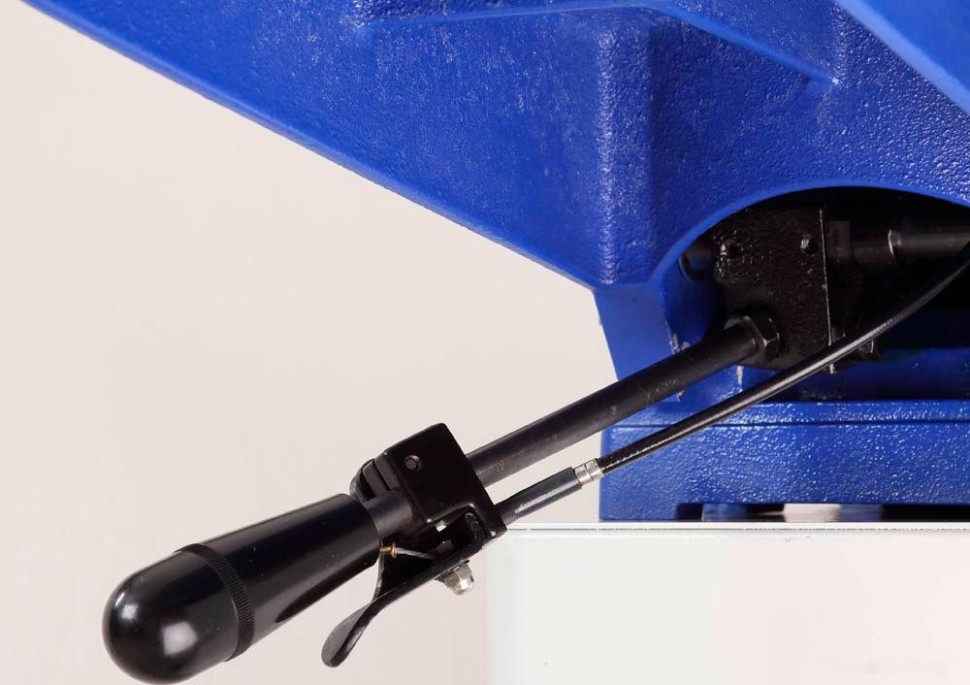 Деревообрабатывающий станок Белмаш J150/1170AR Деревообрабатывающий станок Белмаш J150/1170AR