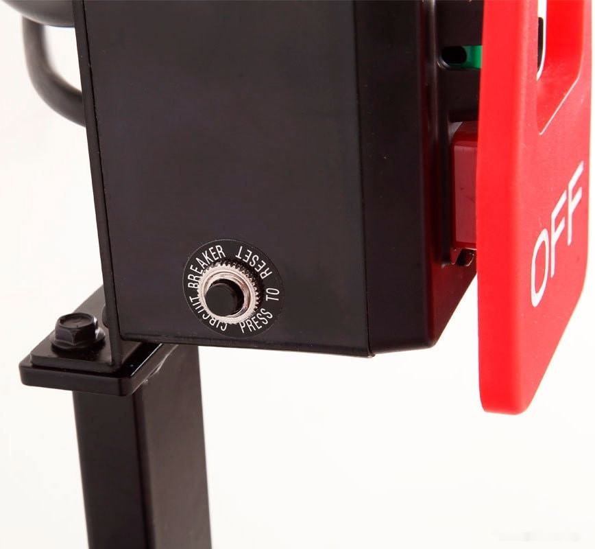 Деревообрабатывающий станок Белмаш J150/1170AR Деревообрабатывающий станок Белмаш J150/1170AR