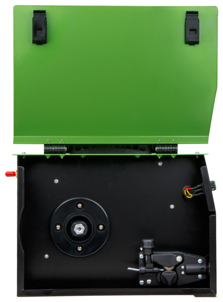 Сварочный инвертор DGM MIG-210P Сварочный инвертор DGM MIG-210P