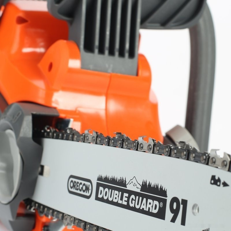 Аккумуляторная пила Patriot СS 402XL 220201402 (c 1-м АКБ) Аккумуляторная пила Patriot СS 402XL 220201402 (c 1-м АКБ)