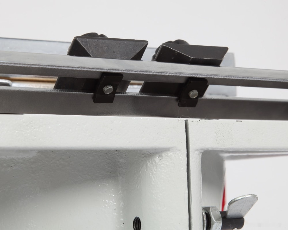 Заточный станок Белмаш GC-650 Заточный станок Белмаш GC-650