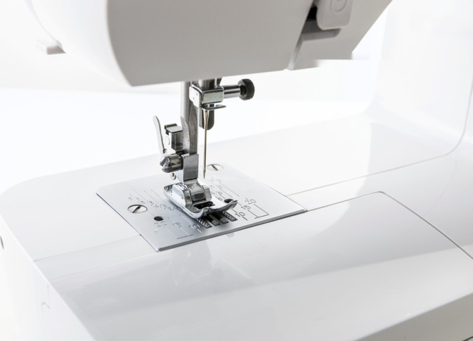 Электромеханическая швейная машина Jaguar LX-100