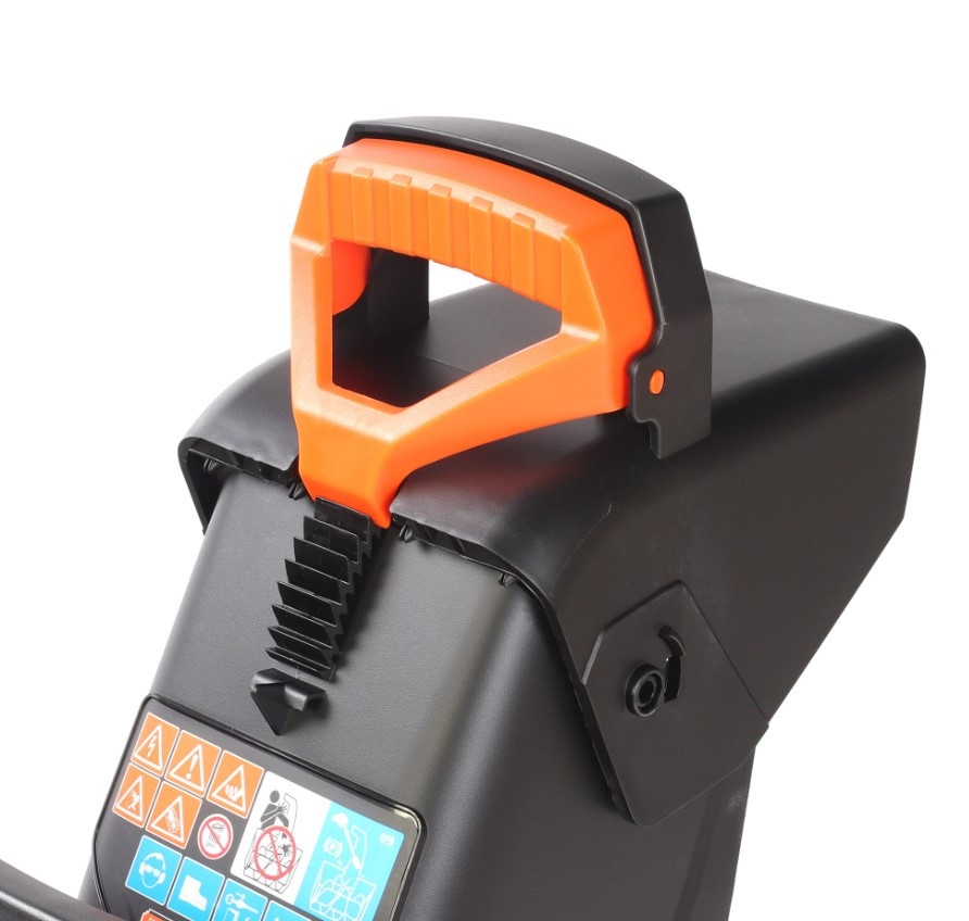 Снегоуборщик Patriot PE 4542 LCT (с 2-мя АКБ) Снегоуборщик Patriot PE 4542 LCT (с 2-мя АКБ)