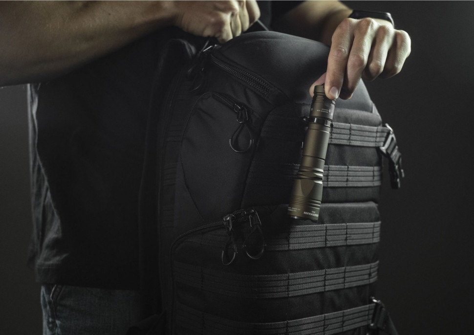 Фонарь Armytek Dobermann Pro Magnet USB Olive (теплый свет) Фонарь Armytek Dobermann Pro Magnet USB Olive (теплый свет)