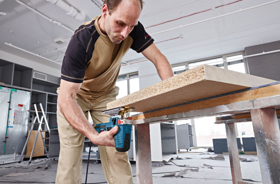 Лобзик Bosch GST 160 CE Лобзик Bosch GST 160 CE