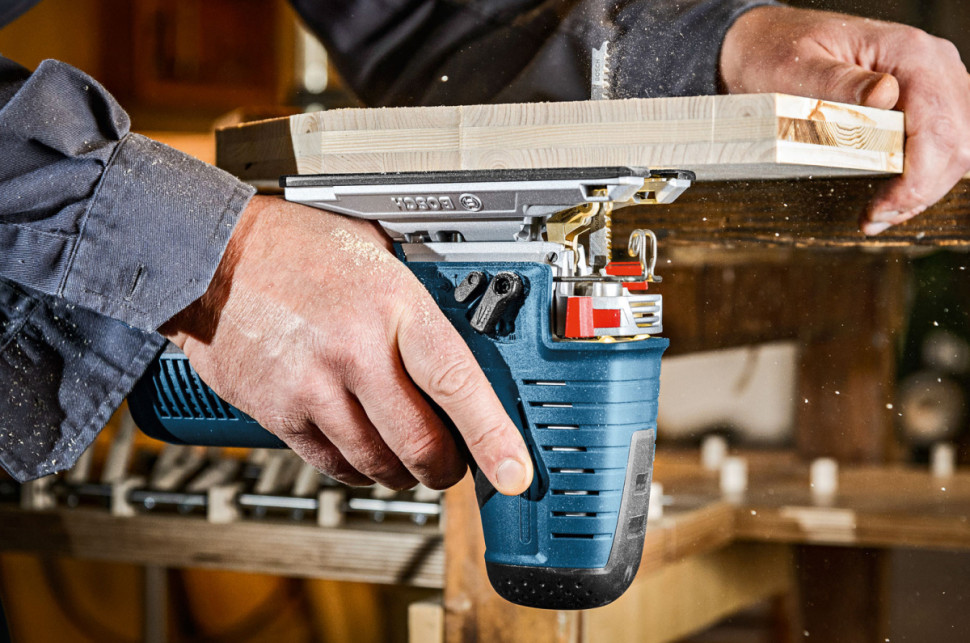 Лобзик Bosch GST 160 CE Лобзик Bosch GST 160 CE