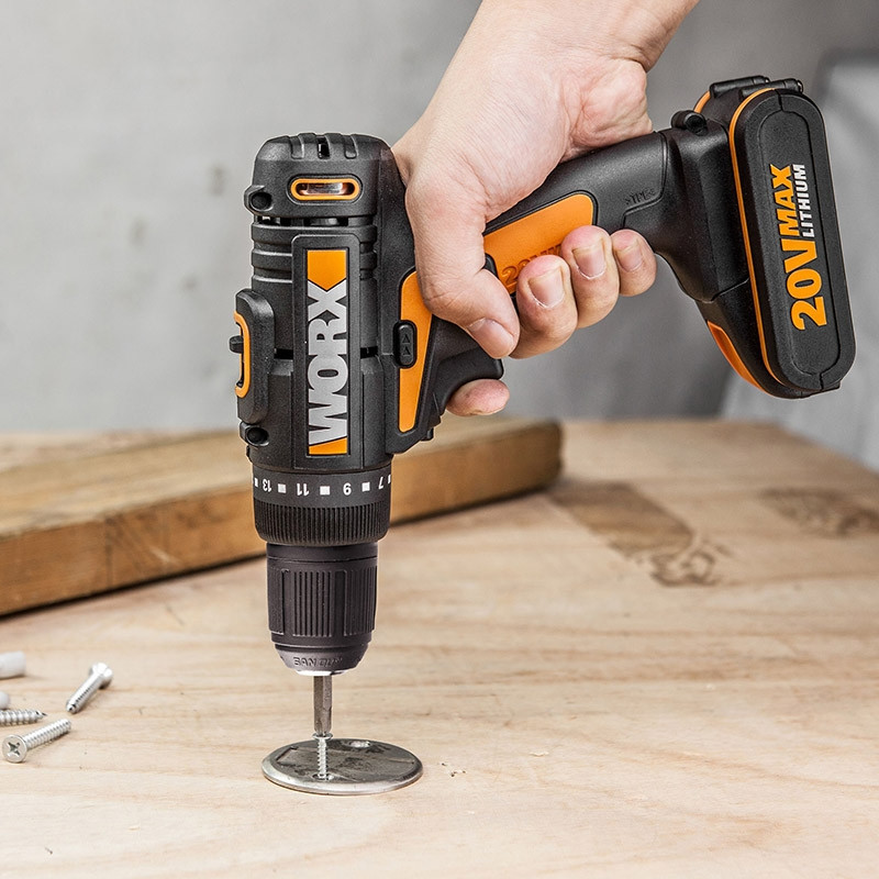 Дрель-шуруповерт Worx WX101.9 (без АКБ) Дрель-шуруповерт Worx WX101.9 (без АКБ)