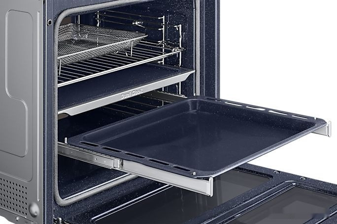 Духовой шкаф Samsung NV7B5765RAK/WT